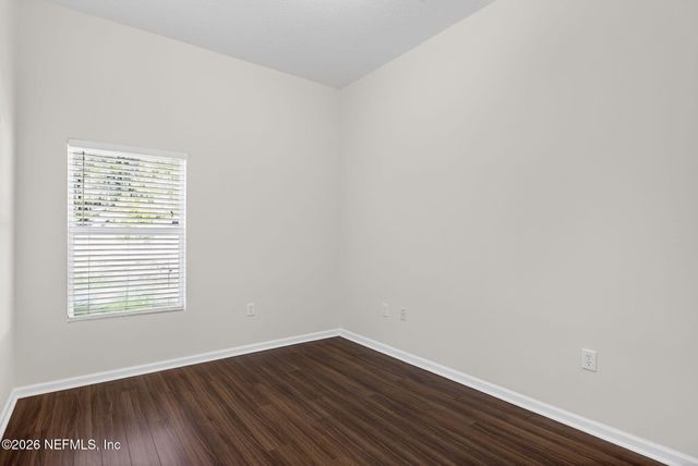 6087 MAGGIES Circle 106, Jacksonville, FL 32244