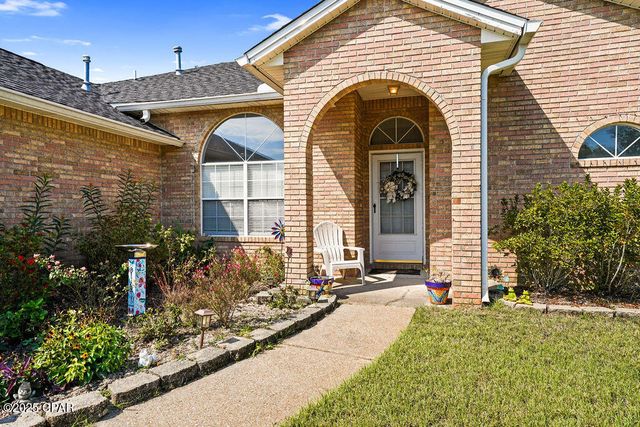 521 J H Crews Circle, Panama City, FL 32404