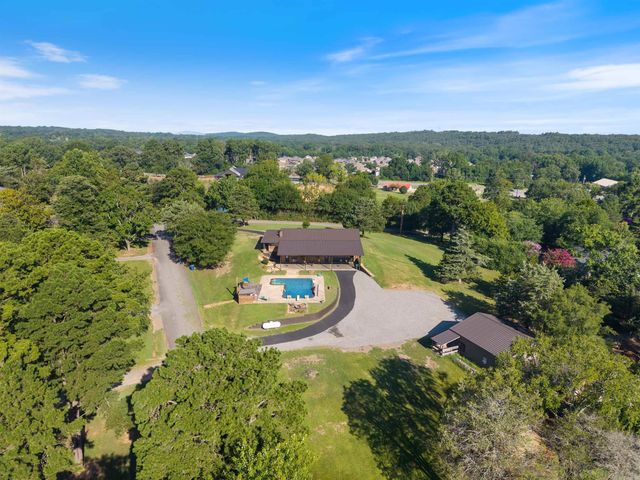 6 Cedar Hill Rd., Conway, AR 72032