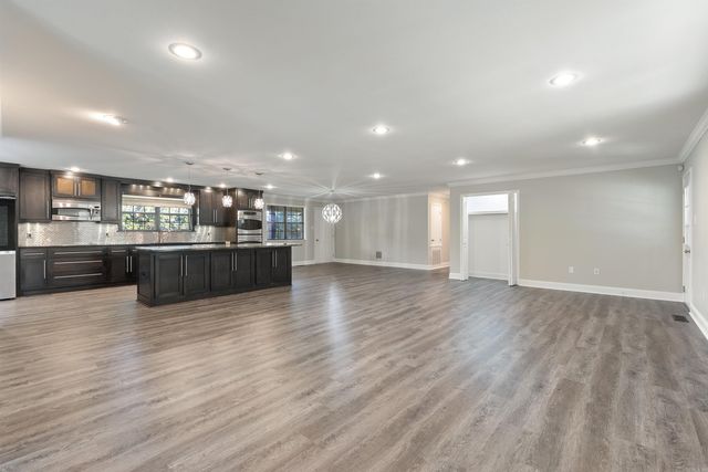 6 Cedar Hill Rd., Conway, AR 72032