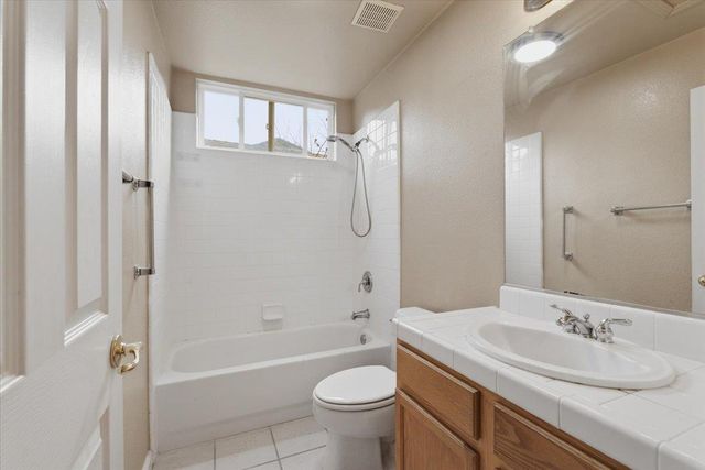 4445 Spyglass Dr, Stockton, CA 95219