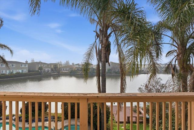 4445 Spyglass Dr, Stockton, CA 95219