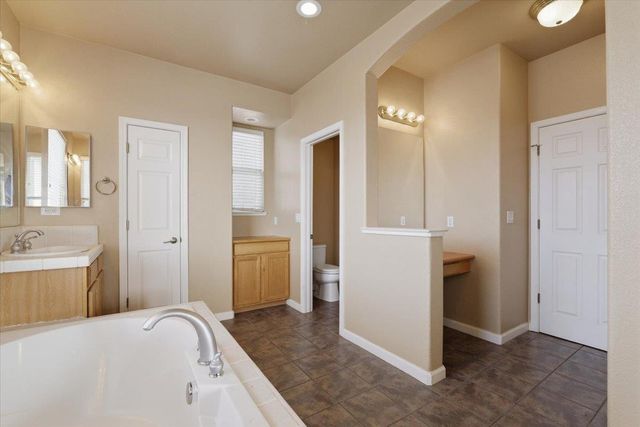 4445 Spyglass Dr, Stockton, CA 95219