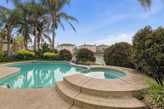 4445 Spyglass Dr, Stockton, CA 95219