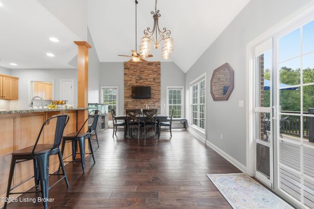 3904 Ballard Woods Dr, Smithfield, KY 40068