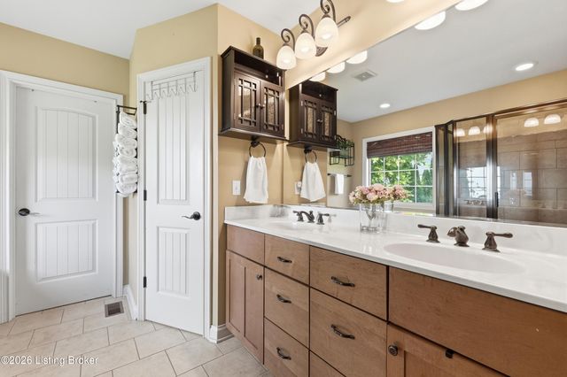 3904 Ballard Woods Dr, Smithfield, KY 40068
