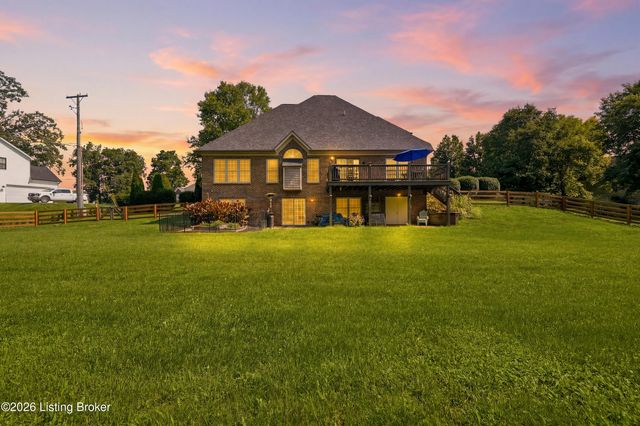 3904 Ballard Woods Dr, Smithfield, KY 40068