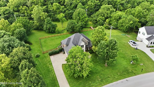 3904 Ballard Woods Dr, Smithfield, KY 40068