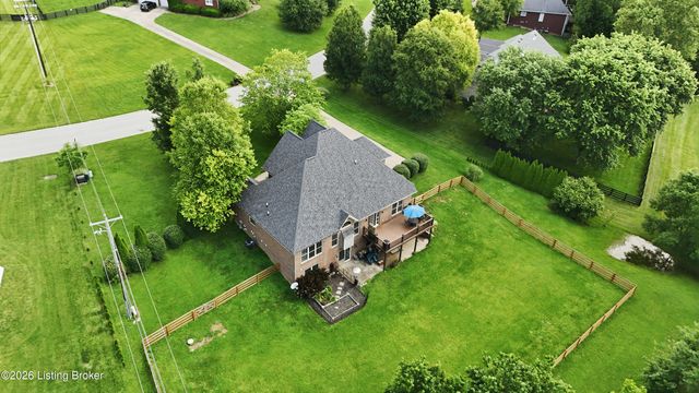 3904 Ballard Woods Dr, Smithfield, KY 40068