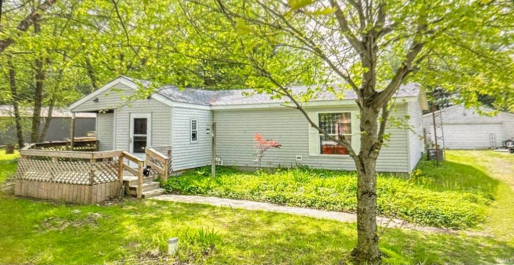 7162 E Washburn Drive, Monticello, IN 47960