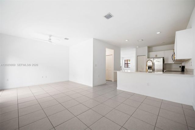 11945 SW 245th Ter, Homestead, FL 33032