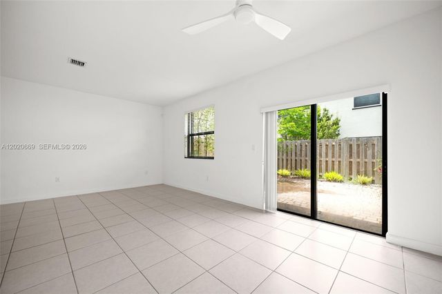 11945 SW 245th Ter, Homestead, FL 33032