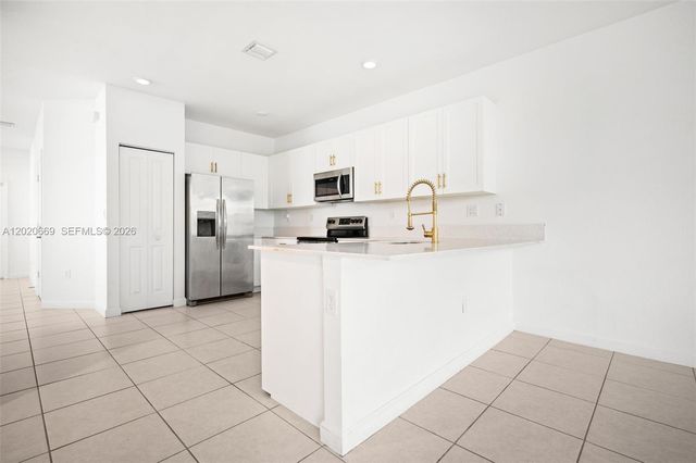 11945 SW 245th Ter, Homestead, FL 33032
