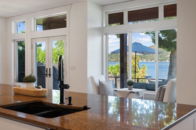 1323 S Lilac Ln, Liberty Lake, WA 99019