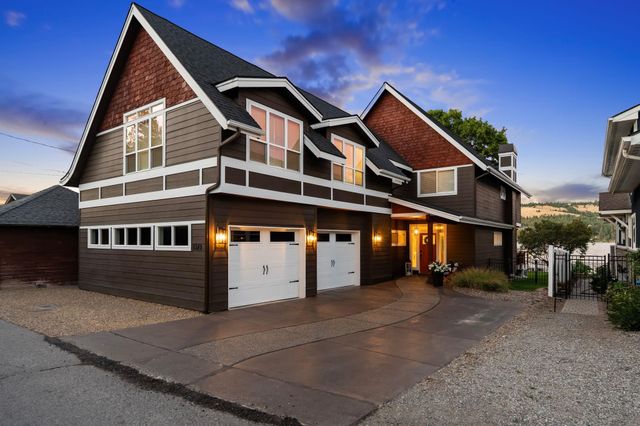 1323 S Lilac Ln, Liberty Lake, WA 99019