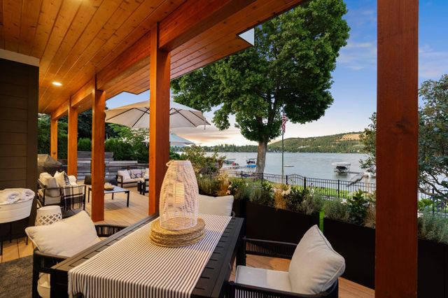 1323 S Lilac Ln, Liberty Lake, WA 99019