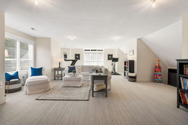 1323 S Lilac Ln, Liberty Lake, WA 99019