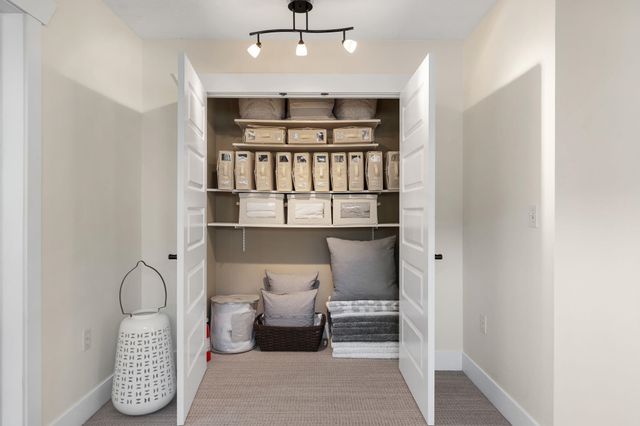 1323 S Lilac Ln, Liberty Lake, WA 99019