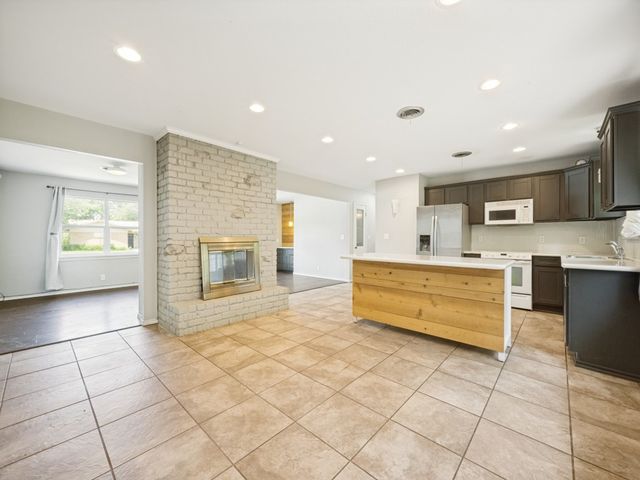 1825 Emery Street, Denton, TX 76201