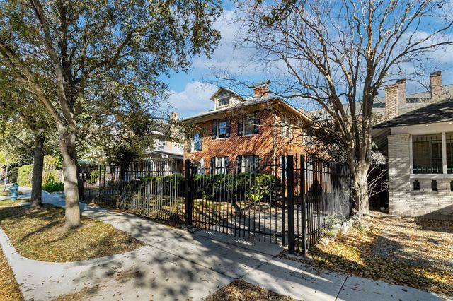 528 Hawthorne Street, Houston, TX 77006