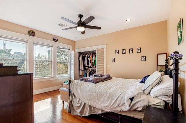 528 Hawthorne Street, Houston, TX 77006
