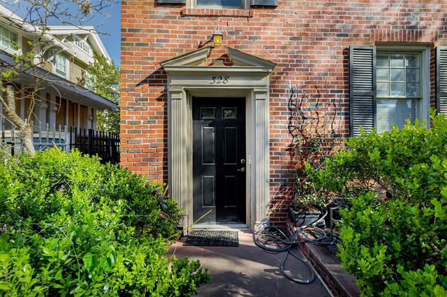 528 Hawthorne Street, Houston, TX 77006