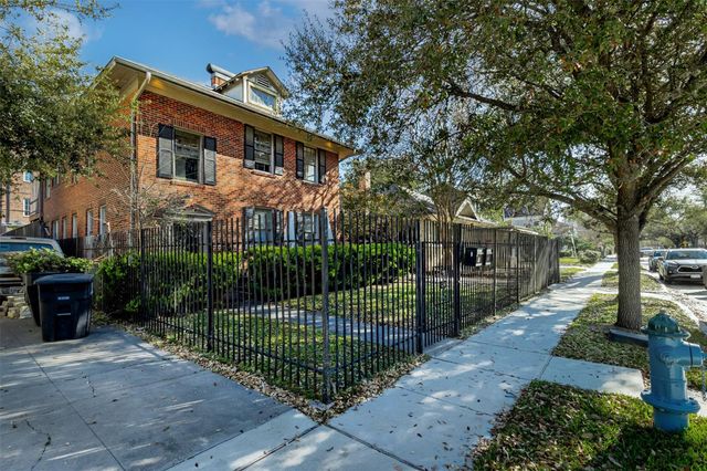 528 Hawthorne Street, Houston, TX 77006