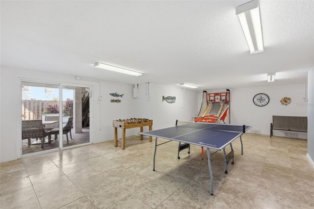 4006 5TH AVENUE, Holmes Beach, FL 34217