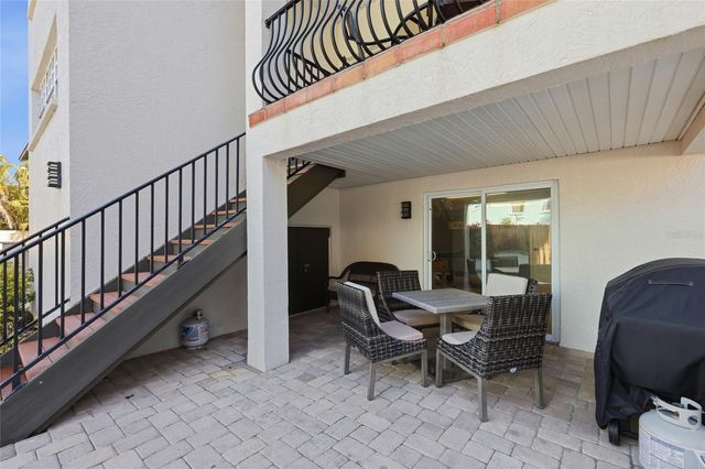 4006 5TH AVENUE, Holmes Beach, FL 34217