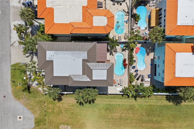 4006 5TH AVENUE, Holmes Beach, FL 34217
