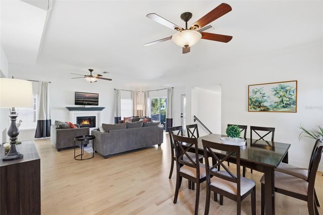 4006 5TH AVENUE, Holmes Beach, FL 34217
