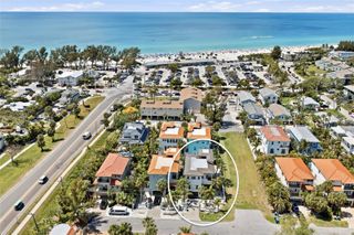 4006 5TH AVENUE, Holmes Beach, FL 34217