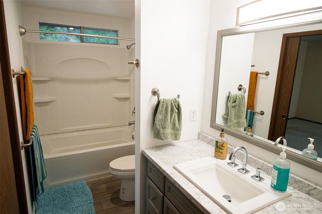 12940 Elm Avenue NW, Poulsbo, WA 98370
