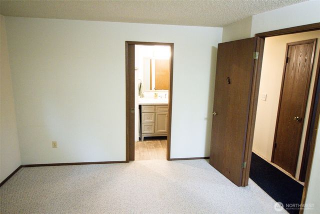 12940 Elm Avenue NW, Poulsbo, WA 98370
