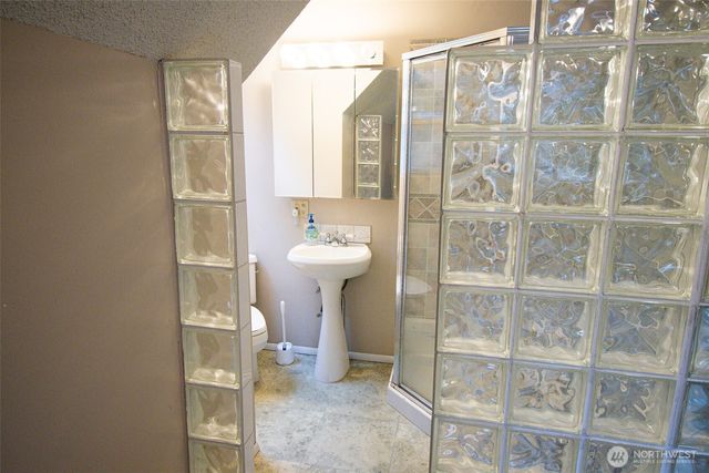 12940 Elm Avenue NW, Poulsbo, WA 98370