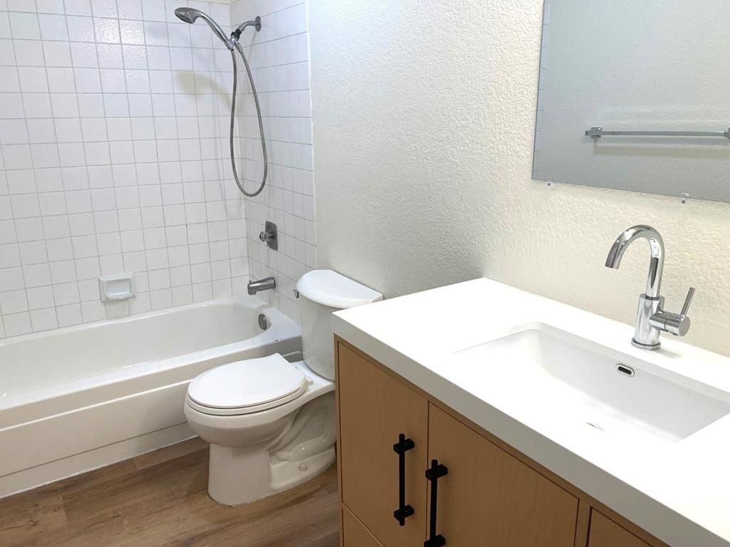 Image 10 of property listing at 1672 Branham Park Place, San Jose, CA 95118