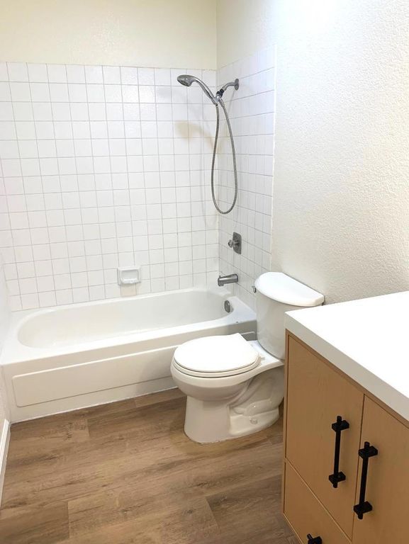 Image 11 of property listing at 1672 Branham Park Place, San Jose, CA 95118