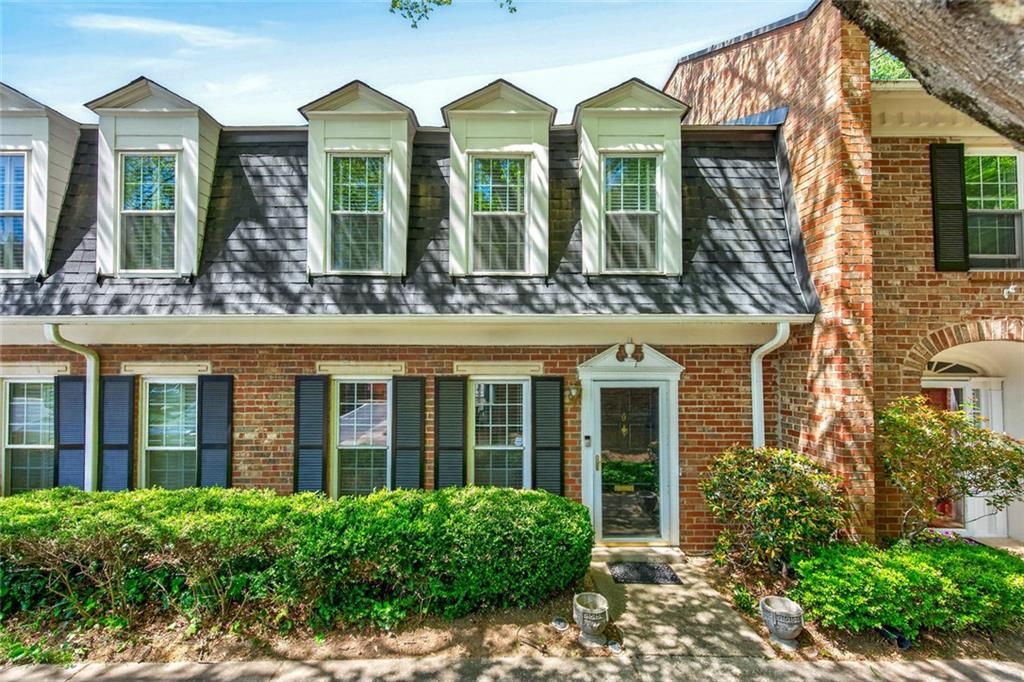 9 Scotland Place NW, Atlanta, GA 30318