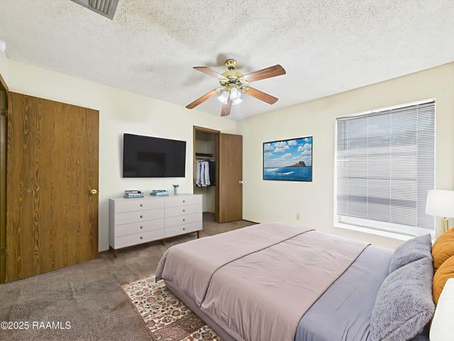 201 High Meadows Boulevard 220, Lafayette, LA 70507