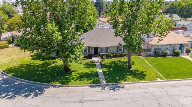 3029 Spruce Street, Bakersfield, CA 93301