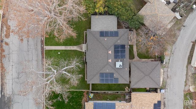 3029 Spruce Street, Bakersfield, CA 93301