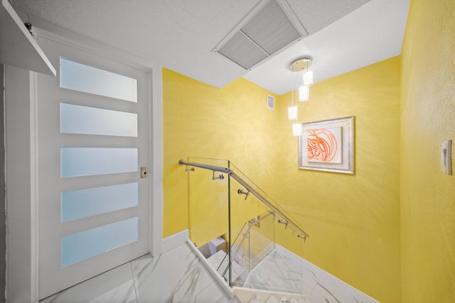 1524 FOREST LAKES Circle A, West Palm Beach, FL 33406