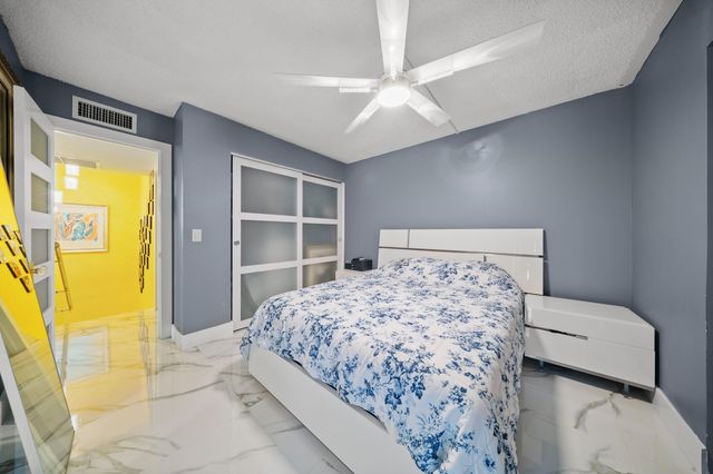 1524 FOREST LAKES Circle A, West Palm Beach, FL 33406