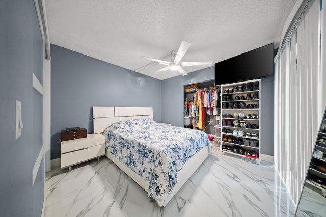 1524 FOREST LAKES Circle A, West Palm Beach, FL 33406