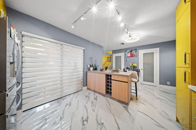 1524 FOREST LAKES Circle A, West Palm Beach, FL 33406