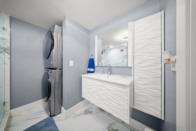 1524 FOREST LAKES Circle A, West Palm Beach, FL 33406