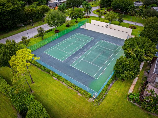 1524 FOREST LAKES Circle A, West Palm Beach, FL 33406