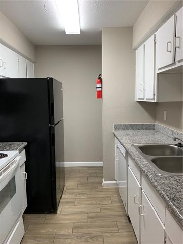 5625 Antoine Drive 1109, Houston, TX 77091
