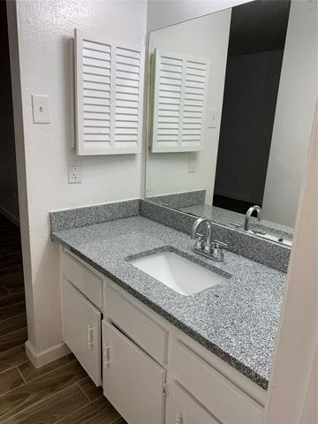 5625 Antoine Drive 1109, Houston, TX 77091