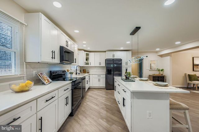 2 HOUNDSTOOTH CT, Owings Mills, MD 21117